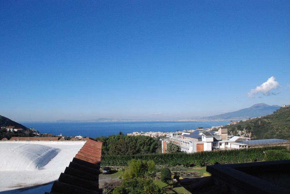 B&B Villa Della Porta, Amalfi Coast - Historical Heritage Vico Equense Eksteriør bilde